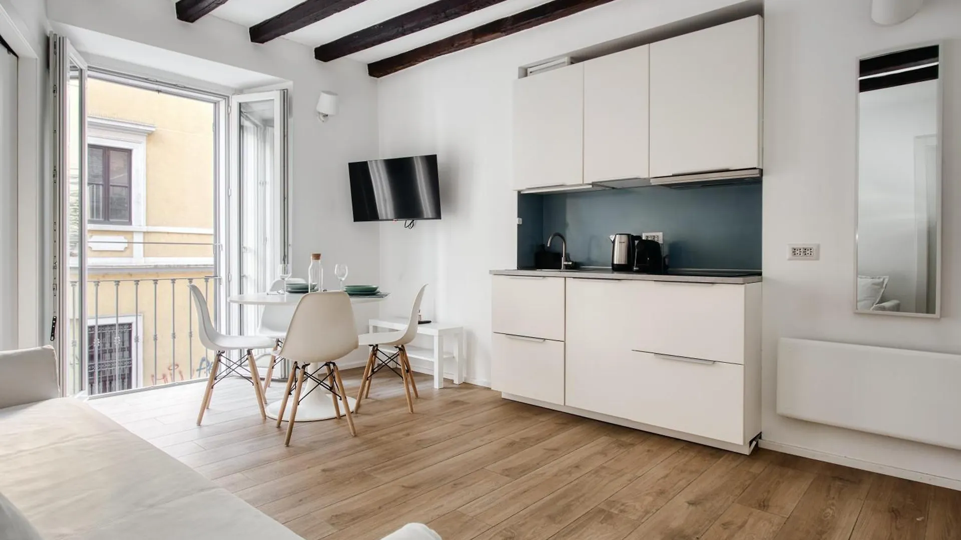 Just Urban Stays - Nice Apartment - Corso Genova Milano