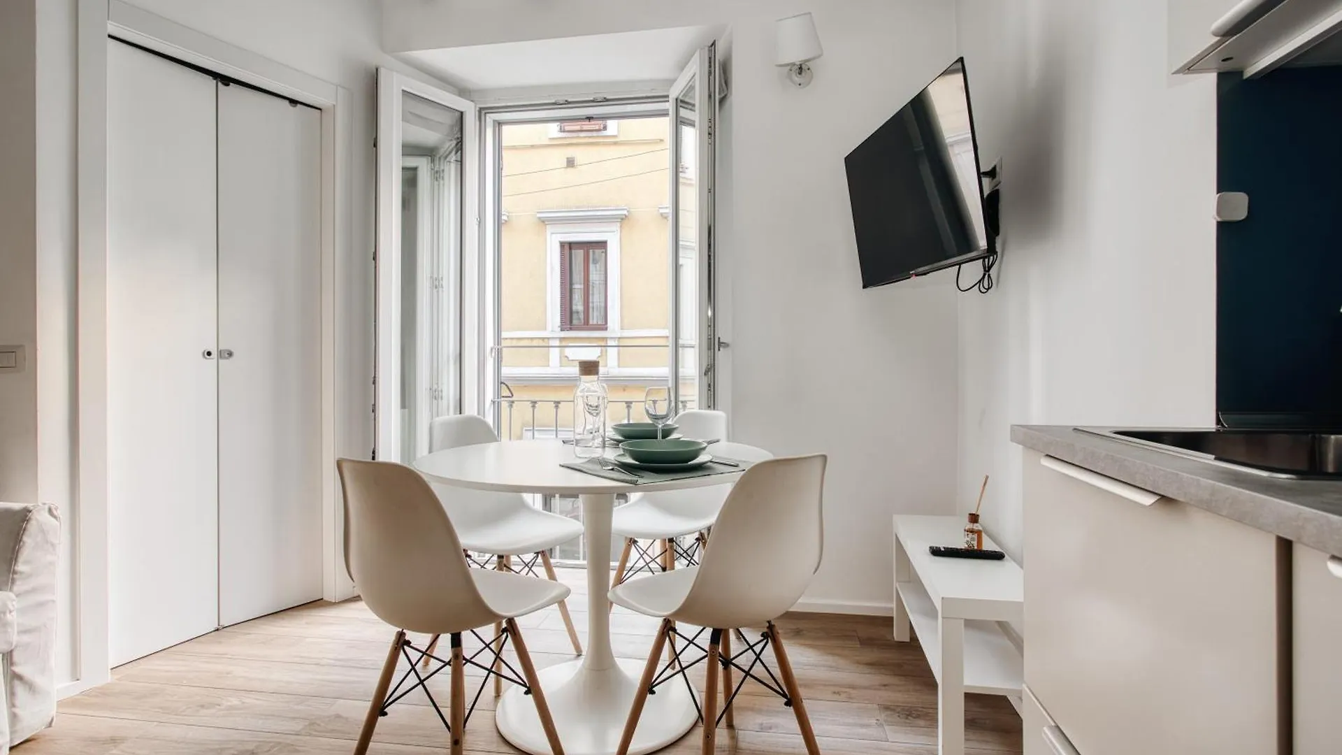 Just Urban Stays - Nice Apartment - Corso Genova Milano